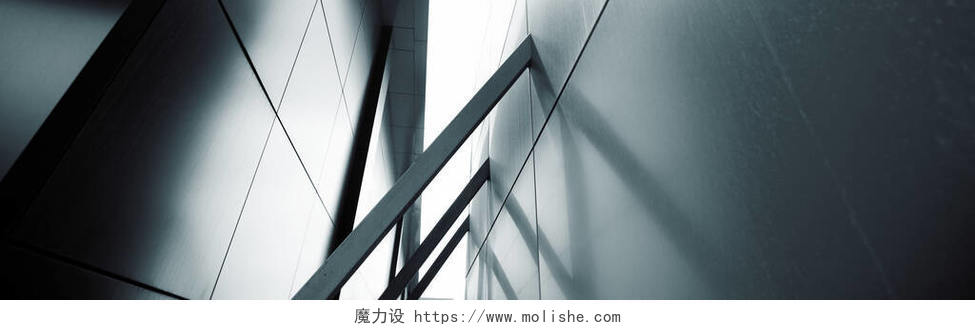 宽角抽象背景视图钢浅蓝色高层商业大厦摩天大楼玻璃外墙
